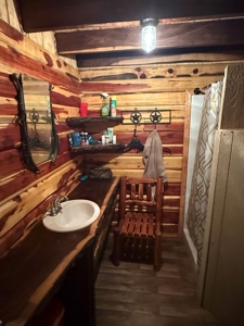 Rustic Log Cabin with Outbuilding with no CCR's - image 13