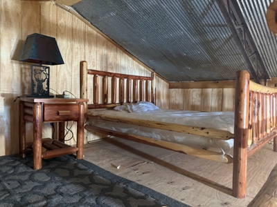 Rustic Log Cabin with Outbuilding with no CCR's - image 15