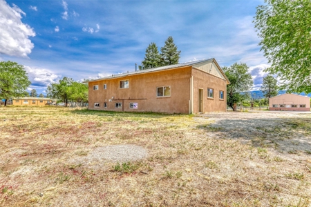 Chama NM Duplex for Sale, Home in town, Investment - image 3