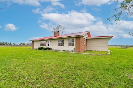 Farm Countryside Home For Sale In Florida - image 2