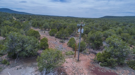 Mountain Ranch Land with Well and Power in Seligman AZ - image 18