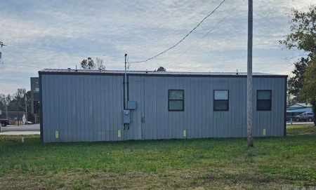 Commercial Building with parking lot and Hwy frontage - image 2
