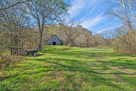 Country Home on 338 Acres for Sale - image 34