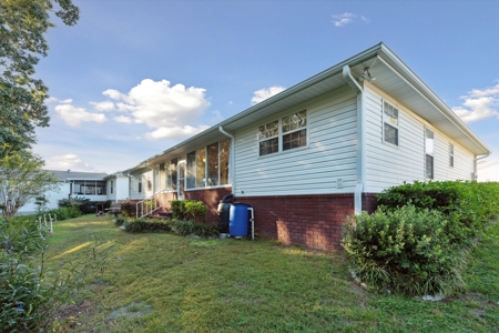 Home In Exclusive 55+ Retirement Community  North Florida - image 39