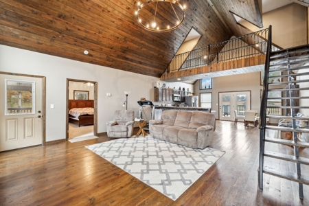 Country Home for Sale in Lewis County, Tennessee - image 10