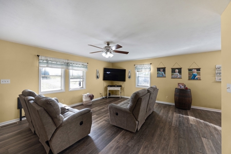 Country Home for Sale w/ Barn & Pasture in Gibson County, TN - image 3