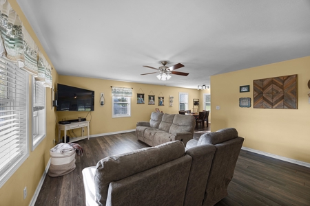 Country Home for Sale w/ Barn & Pasture in Gibson County, TN - image 2