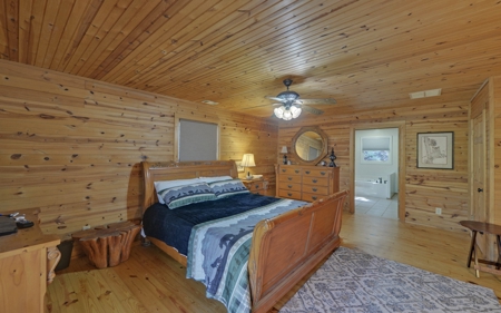 Log Cabin near Helen and Lake Burton in Blue Ridge Foothills - image 6