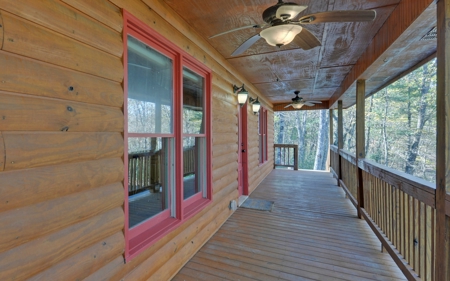 Log Cabin near Helen and Lake Burton in Blue Ridge Foothills - image 17