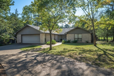 Holly Lake Ranch Golf Course Home East Texas Gated & Secure - image 1