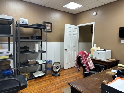 Commercial Building For Sale Memphis Missouri - image 8