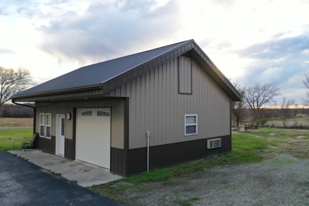 Country Home on Small Acreage - image 50