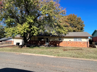 Family Home for Sale in Alva, OK - image 2