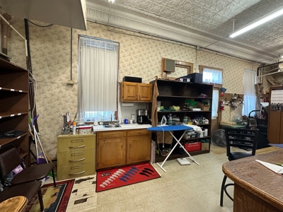 MO Brick Commercial Building FOR SALE with Finished Basement - image 4