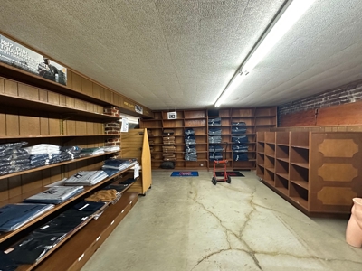MO Brick Commercial Building FOR SALE with Finished Basement - image 14