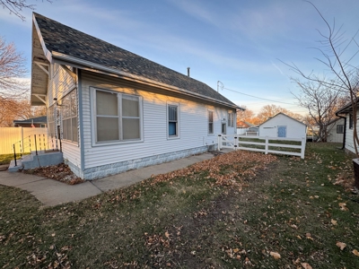 Home For Sale In Elwood Nebraska - image 3