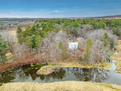 72-acre property alongside the Neenah Creek Marquette County - image 38