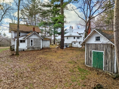 72-acre property alongside the Neenah Creek Marquette County - image 43