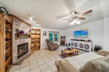 Claremore, OK Home For Sale - image 9