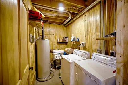 Large Exquisite Custom Cabin for Sale in Hillside, CO - image 35