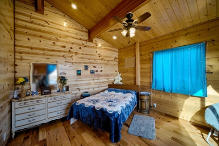 Large Exquisite Custom Cabin for Sale in Hillside, CO - image 26