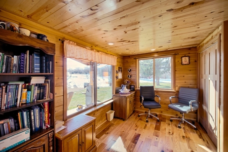 Large Exquisite Custom Cabin for Sale in Hillside, CO - image 23