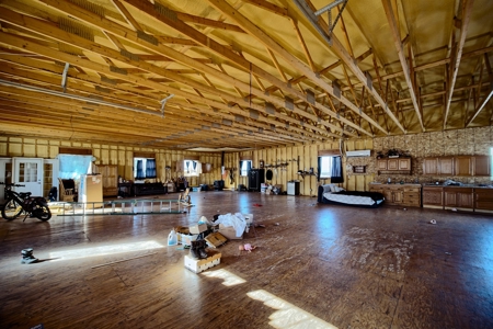Large Exquisite Custom Cabin for Sale in Hillside, CO - image 40