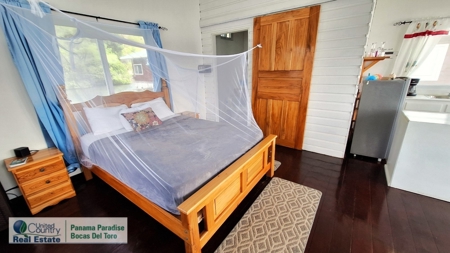 Overwater Home with Two Cabins, Bastimentos, Bocas del Toro - image 19