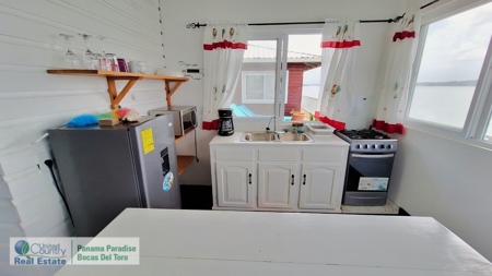 Overwater Home with Two Cabins, Bastimentos, Bocas del Toro - image 20