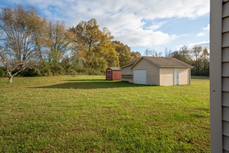 Country Home For Sale In Tennessee, Handicapped-Accessible - image 8