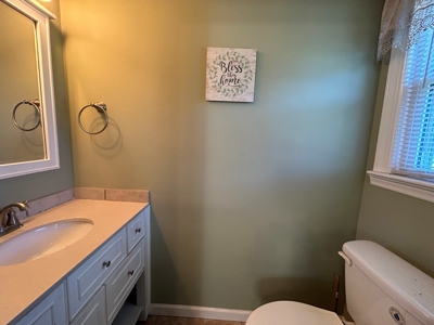 Home for Sale in Stony Point | Brick/Vinyl Ranch Home - image 17