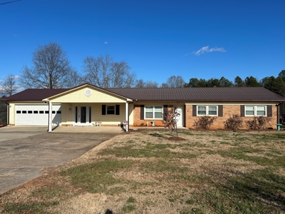 Home for Sale in Stony Point | Brick/Vinyl Ranch Home - image 26