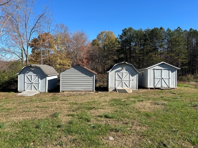 Home for Sale in Stony Point | Brick/Vinyl Ranch Home - image 21