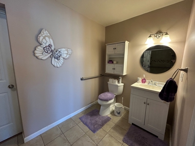 Home for Sale in Stony Point | Brick/Vinyl Ranch Home - image 4