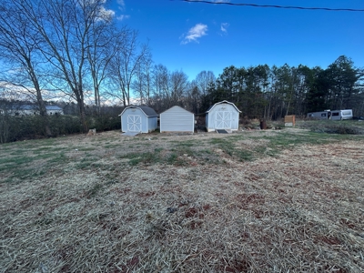 Home for Sale in Stony Point | Brick/Vinyl Ranch Home - image 31