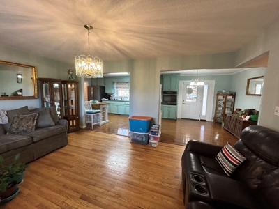 Home for Sale in Stony Point | Brick/Vinyl Ranch Home - image 11