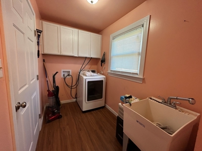 Home for Sale in Stony Point | Brick/Vinyl Ranch Home - image 6