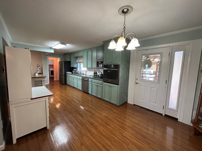 Home for Sale in Stony Point | Brick/Vinyl Ranch Home - image 9