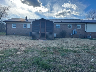 Home for Sale in Stony Point | Brick/Vinyl Ranch Home - image 28