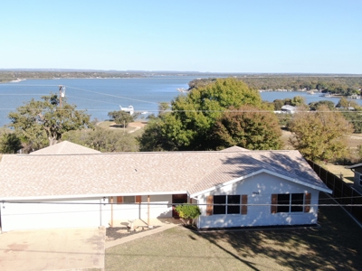 Refurbished Home on Beautiful Lake Brownwood - image 32