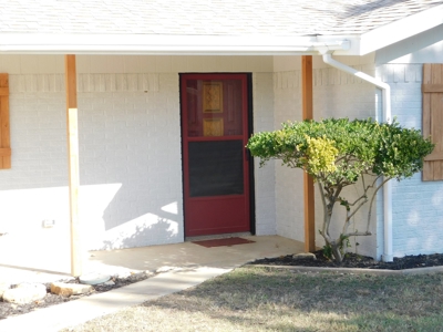 Refurbished Home on Beautiful Lake Brownwood - image 3