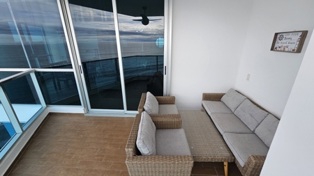 Exquisite 2 bedroom 2 bath oceanfront condo - image 23