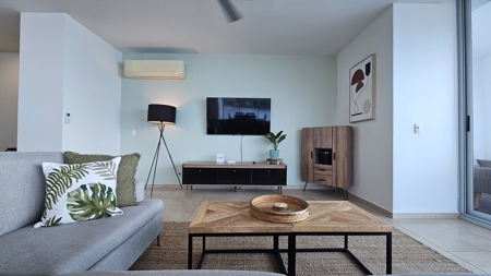 Exquisite 2 bedroom 2 bath oceanfront condo - image 20