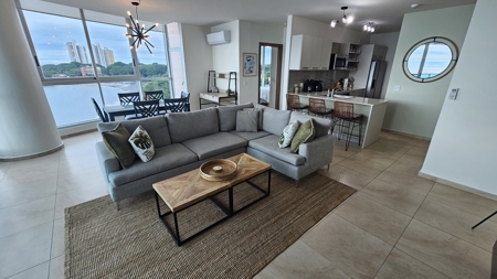 Exquisite 2 bedroom 2 bath oceanfront condo - image 30