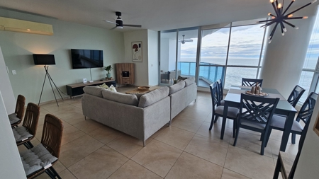 Exquisite 2 bedroom 2 bath oceanfront condo - image 28