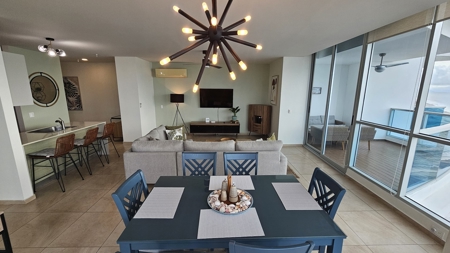 Exquisite 2 bedroom 2 bath oceanfront condo - image 17