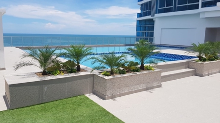 Exquisite 2 bedroom 2 bath oceanfront condo - image 2