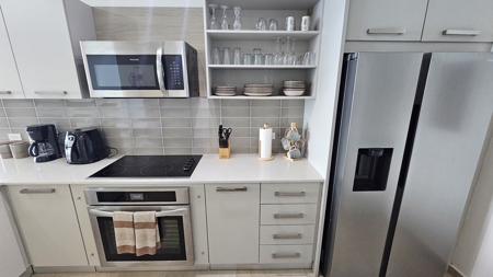 Exquisite 2 bedroom 2 bath oceanfront condo - image 12