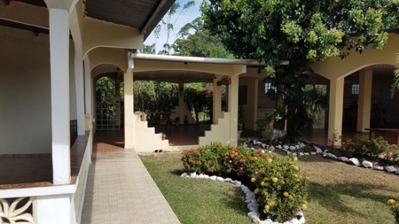 1.4 hectares lot with a country house in Rio Hato, Panamá - image 9