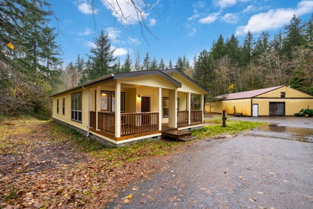 Charming Country Retreat – Privacy, Space and Modern Comfort - image 25